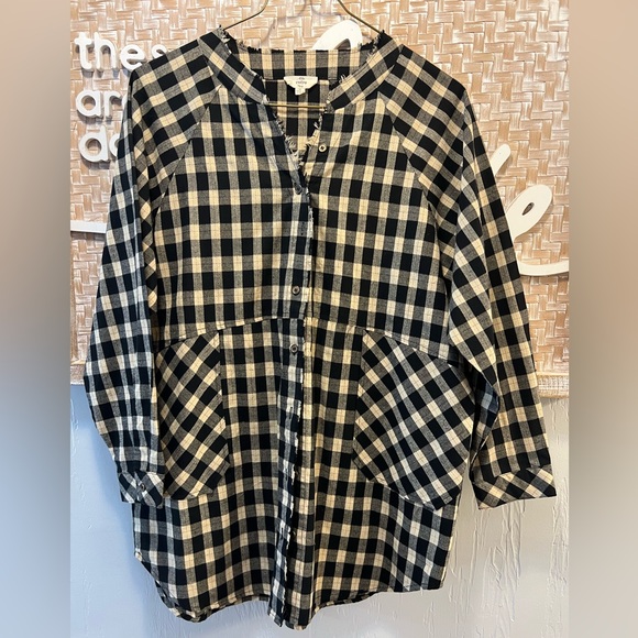 entro Jackets & Blazers - ENTRO Plaid Black and Cream Women's Tunic Top Size M